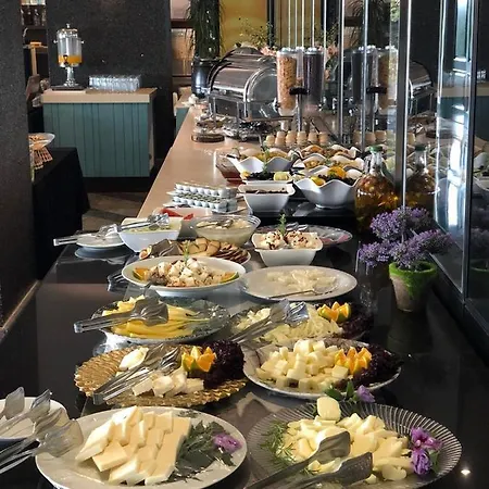 Heybeli 4* מודניה